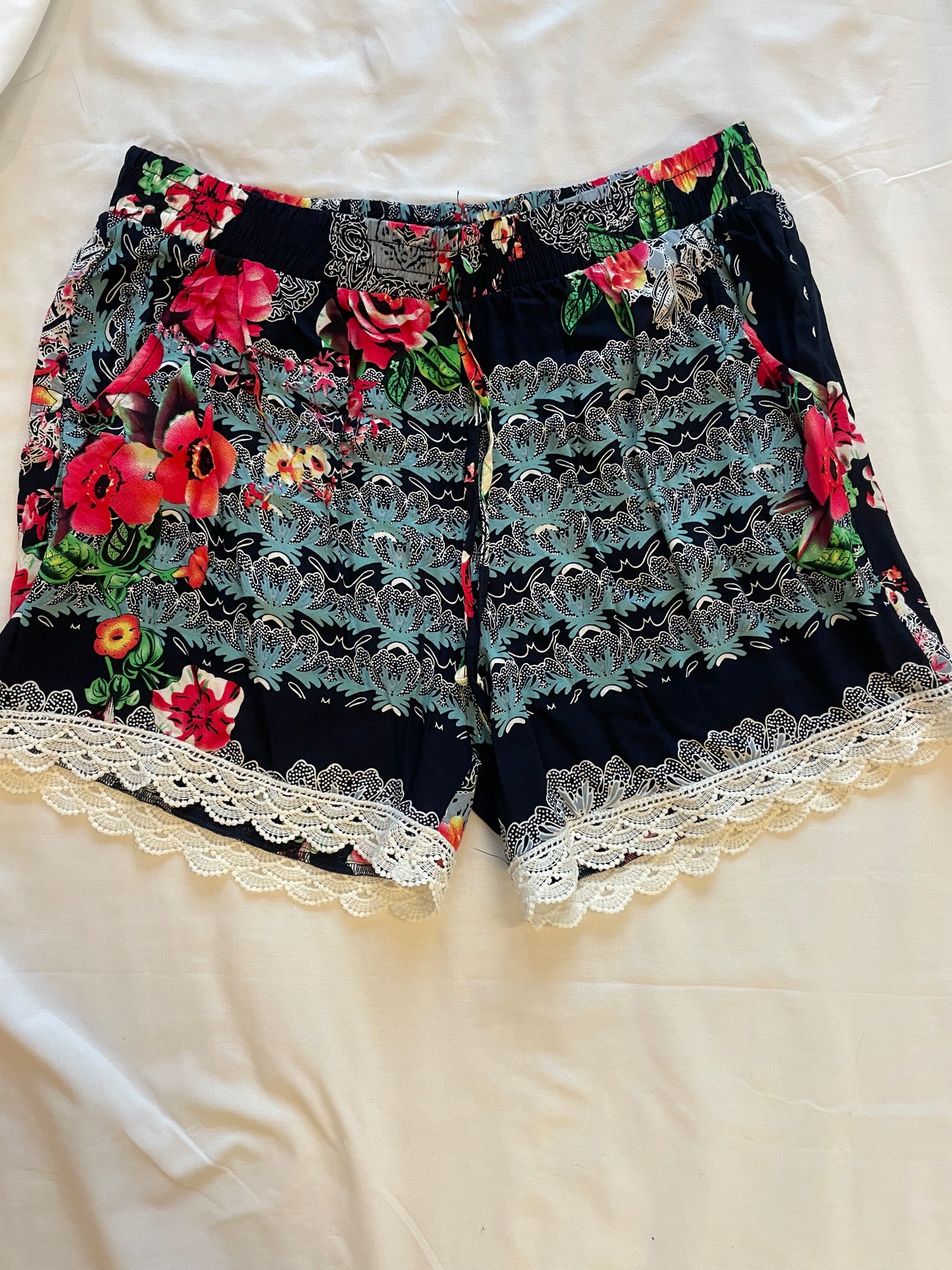 No Label Floral Print Shorts